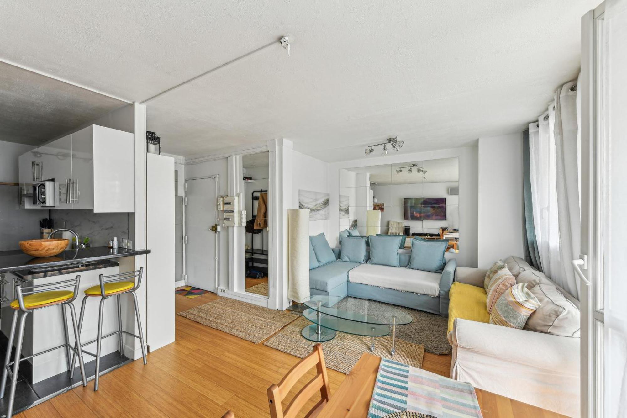 Chic And Comfortable Apart With Balcony Levallois-Perret Exterior foto